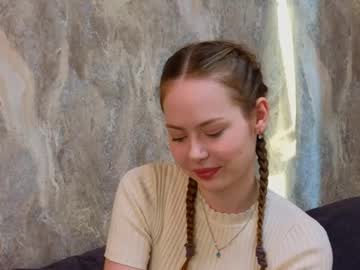 Lilianbadder Chaturbate stream image from March 30, 2025