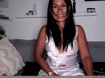 Pussycash Chaturbate stream image from March 30, 2025