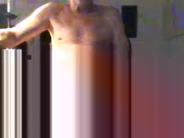 Hornybottomm Chaturbate stream image from March 30, 2025