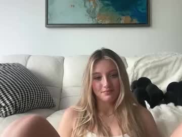 Lexaarose05 Chaturbate stream image from March 30, 2025