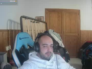 Chicomallorca96 Chaturbate stream image from March 30, 2025