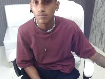 Man_Sant11 Chaturbate stream image from March 30, 2025