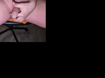 Marcmall148733 Chaturbate stream image from March 30, 2025