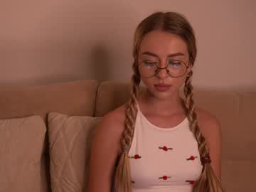 Cherryblossom224 Chaturbate stream image from March 30, 2025