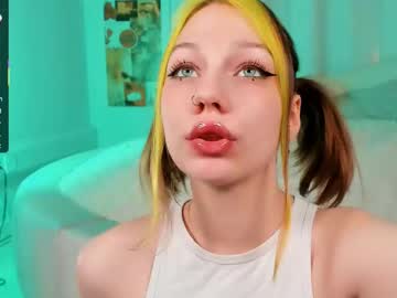 Yourghostwife Chaturbate stream image from March 30, 2025