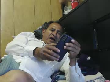 Dantehot82 Chaturbate stream image from March 30, 2025