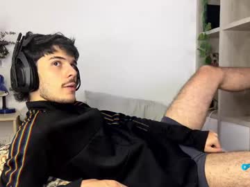Ilytheo Chaturbate stream image from March 31, 2025