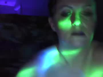 Queenkk81 Chaturbate stream image from March 31, 2025