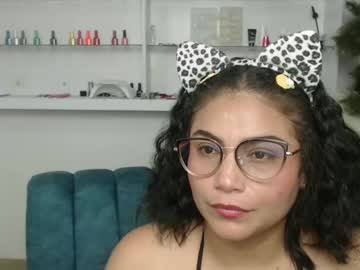 Vanessasaenz1 Chaturbate stream image from March 31, 2025