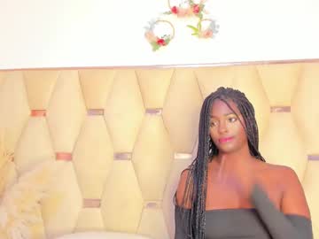 Lauraaluccii Chaturbate stream image from March 31, 2025