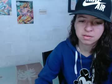 Alexablu3 Chaturbate stream image from March 31, 2025