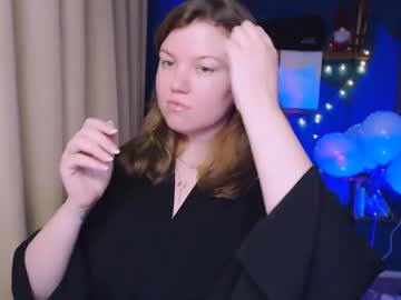 Violetteway Chaturbate stream image from March 31, 2025