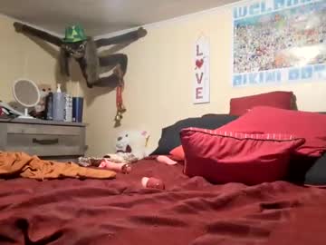Edmundton Chaturbate stream image from March 31, 2025