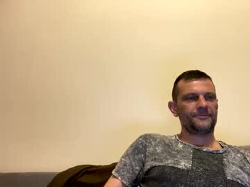 Defloy Chaturbate stream image from March 31, 2025