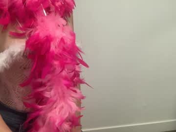 Prettykitties_Xo Chaturbate stream image from March 31, 2025