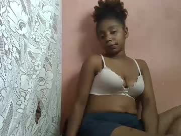Cettehot Chaturbate stream image from March 31, 2025