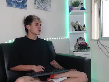 Nicolino_Vip Chaturbate stream image from March 31, 2025