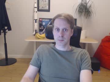 Efo2 Chaturbate stream image from March 31, 2025