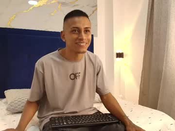 Emiliano_Strikee Chaturbate stream image from March 31, 2025