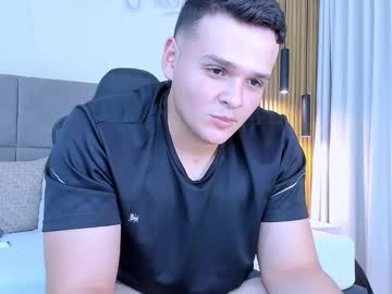 Thomas_Cooper994 Chaturbate stream image from March 31, 2025