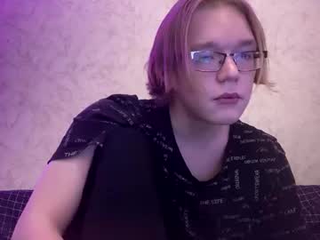 Goomarks Chaturbate stream image from March 31, 2025
