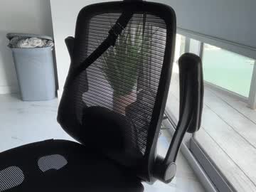 Noahblackstone Chaturbate stream image from March 31, 2025