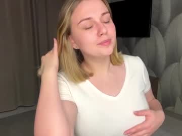 Elistunning Chaturbate stream image from March 31, 2025