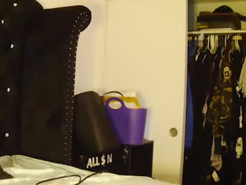 Frankynbree Chaturbate stream image from March 31, 2025
