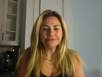 Baileywilderxo Chaturbate stream image from March 31, 2025