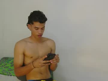 Ennel_Large Chaturbate stream image from March 31, 2025