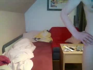 Kirinick Chaturbate stream image from April 01, 2025