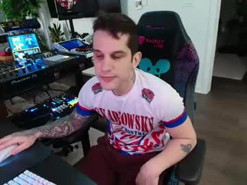 Pierrefitch Chaturbate stream image from April 01, 2025