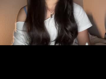 Oopsy_Daisy_7 Chaturbate stream image from April 01, 2025