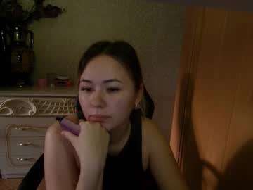 Inviolable19 Chaturbate stream image from April 01, 2025