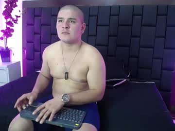 Jhonnydraven_ Chaturbate stream image from April 01, 2025