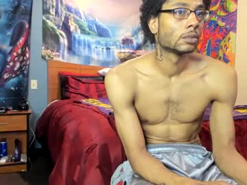 Daddydomzack Chaturbate stream image from April 01, 2025