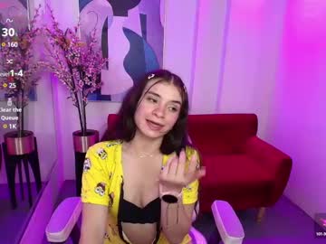 Daiisy_Berry Chaturbate stream image from April 01, 2025