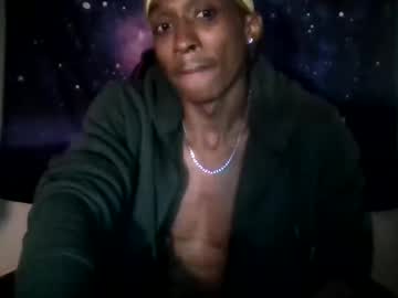 Jleondexter Chaturbate stream image from April 01, 2025