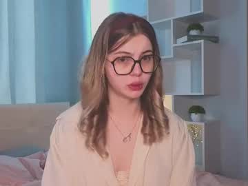 Girl_Jpg Chaturbate stream image from April 01, 2025