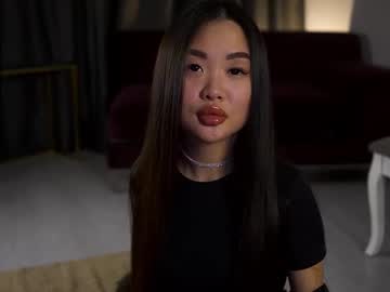 Katiebeames Chaturbate stream image from April 01, 2025