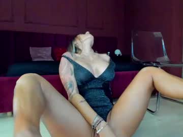 Mayahellen Chaturbate stream image from April 01, 2025