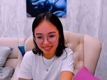 Violadaviss Chaturbate stream image from April 01, 2025