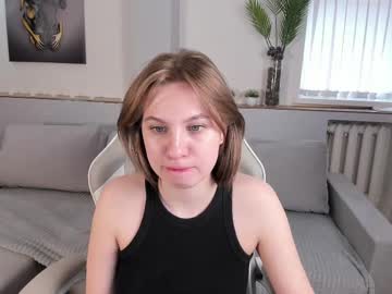 Mona_Lay Chaturbate stream image from April 01, 2025