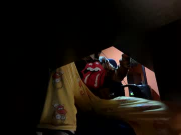 Andresbonilla175 Chaturbate stream image from April 01, 2025