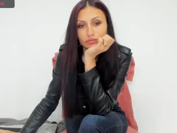 Elena_Gilbert100 Chaturbate stream image from April 01, 2025