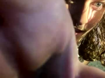 Skinnyguytallcutie Chaturbate stream image from April 01, 2025