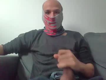 Thetubedscarfguy Chaturbate stream image from April 01, 2025