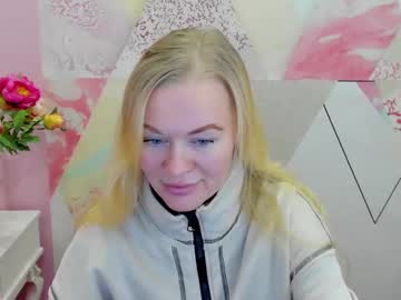 Cold__Moon Chaturbate stream image from April 01, 2025
