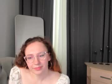 Alla_Coy Chaturbate stream image from April 01, 2025