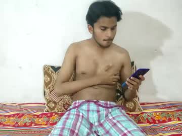 Vickpie24 Chaturbate stream image from April 01, 2025